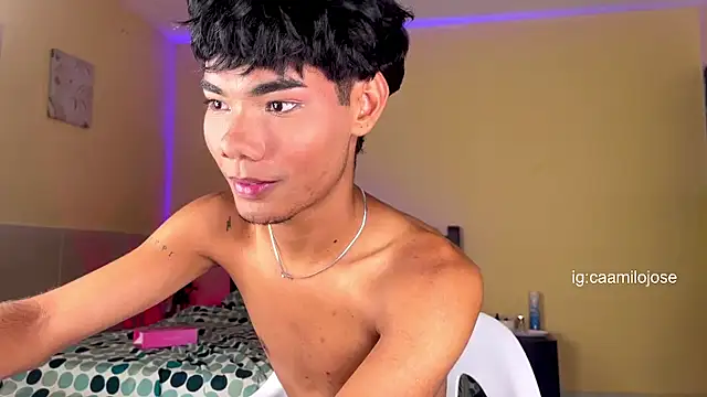 Milo_K webcam show