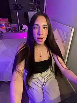 Tianapaezrr's Webcam Show