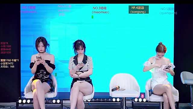 Xt-001 在線直播表演