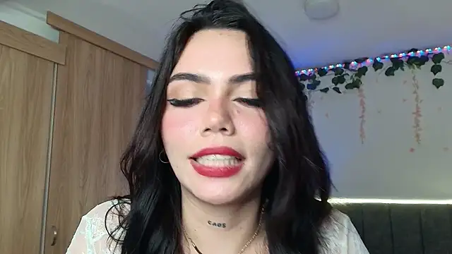 Sala de chat en directo de andraa_rossee