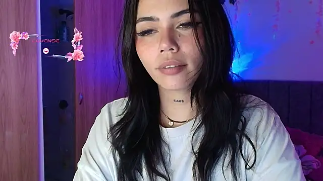 andraa_rossee's Webcam Show