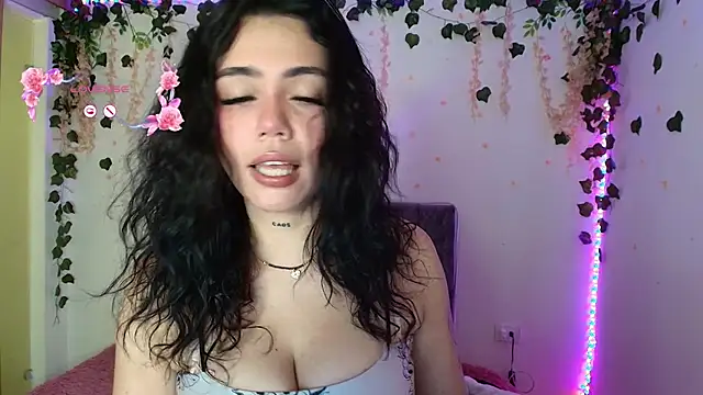 andraa_rossee webcam show