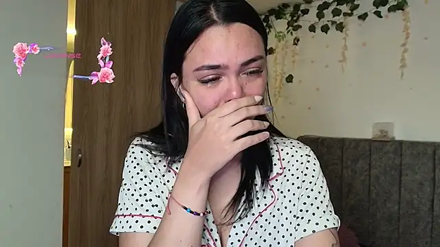 XXX chat uživo modela andraa_rossee