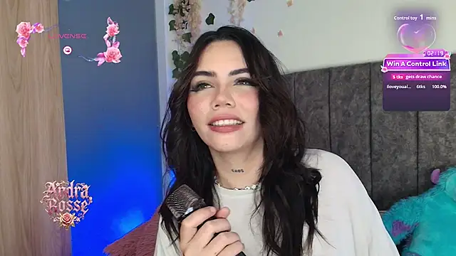 andraa_rossee's Live XXX Chat
