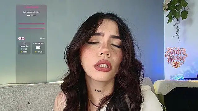andraa_rossee – Live XXX-chat
