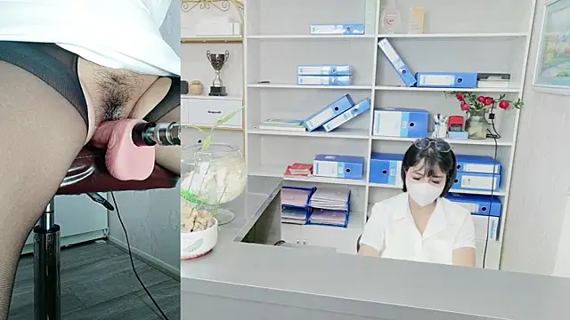 Julie-Rosee 网络视讯表演
