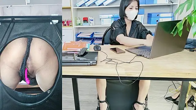 Julie-Rosee Show Webcam