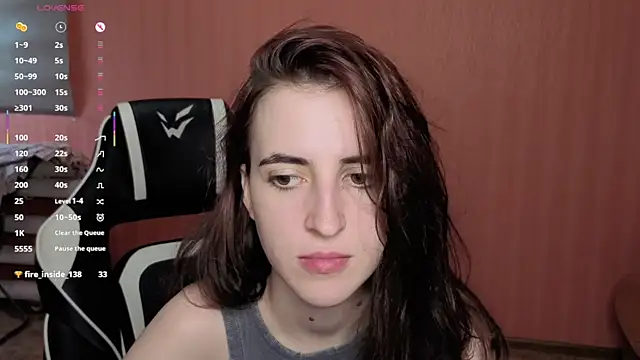 reaissss Adlı Modelin Canlı Sohbet Odası