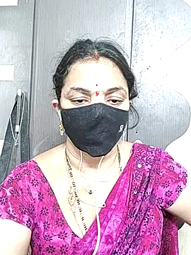 Leela_555 网络视讯表演