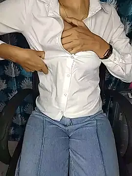 alexajuju Adlı Modelin Web Kamerası Şovu