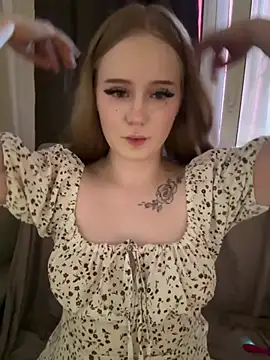 Rachelwebs Adlı Modelin Canlı XXX Sohbeti