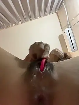 kiss_loo Show Webcam