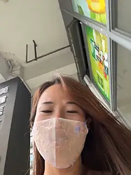kiss_loo 现场性爱视讯表演