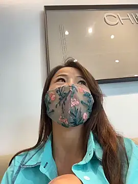 غرفة دردشة kiss_loo المباشرة