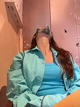 kiss_loo Webcamshow