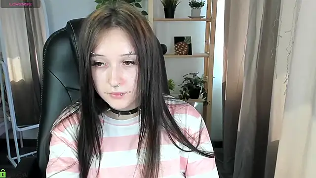 Emma-Blissa's Live XXX Chat