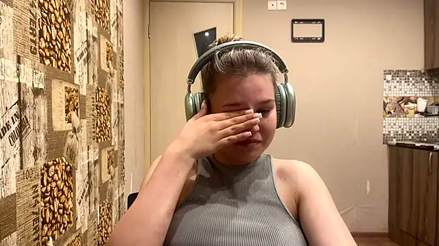 HellyRay: вебкам-шоу