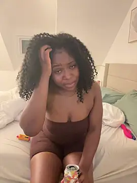 Buni_diamond Show in webcam