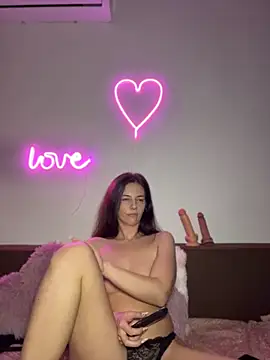 Sabrinedivinee Chat XXX in diretta