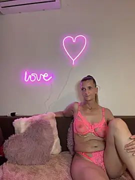 Sabrinedivinee Webcam show
