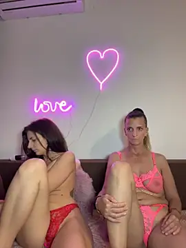 Sabrinedivinee Webcam show