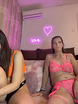 Sabrinedivinee Webcam show