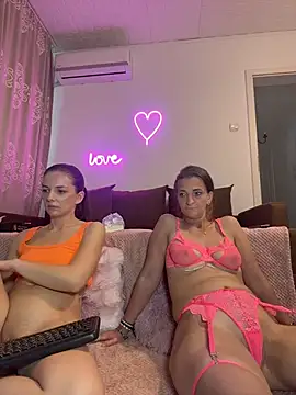 Sabrinedivinee Chat XXX in diretta