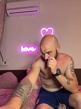 Sabrinedivinee Adlı Modelin Canlı XXX Sohbeti