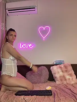Sabrinedivinee's Live XXX Chat