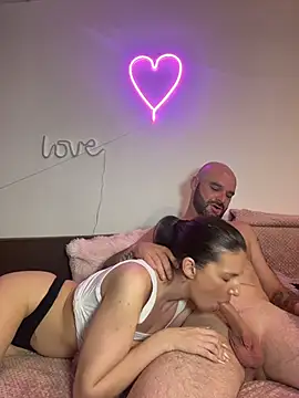 Sabrinedivinee's Live XXX Chat