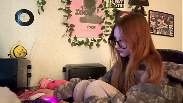 Sunshine_Kira Webcam-Show