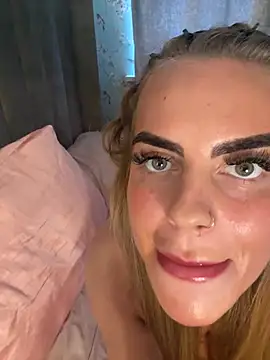 Poppsshawx – webcam-show