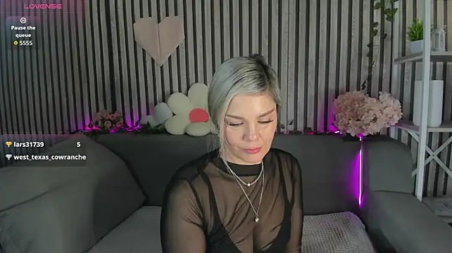 Онлайн чат XXX Betty_Brock