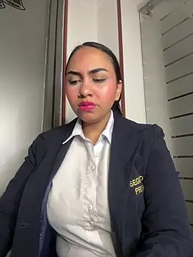 jade_chers Show Webcam
