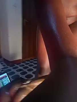 Fionnah8's Live Chat Room
