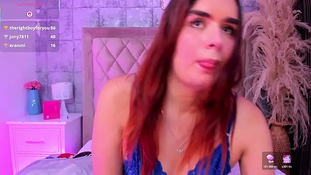 Pokazy przed kamerką – CleoFoxxx_