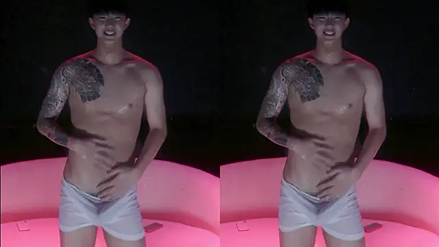 GoodLookingBoy-008 webcam show