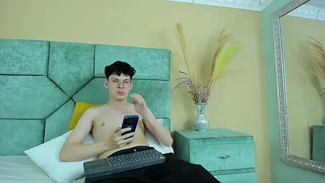 AngeloBocellii webkamerás műsora