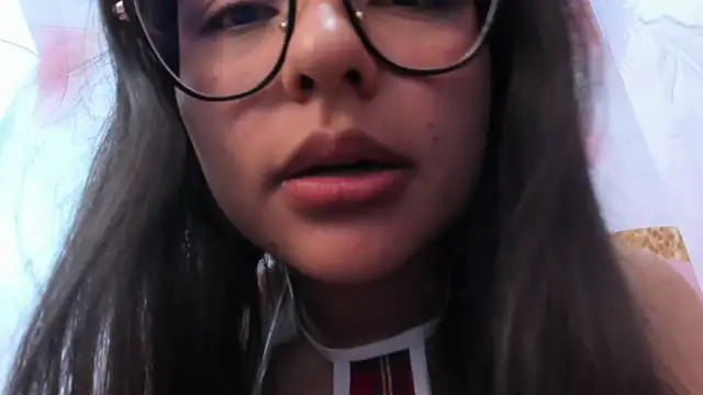 แชท XXX สดของ AuroraGreyy