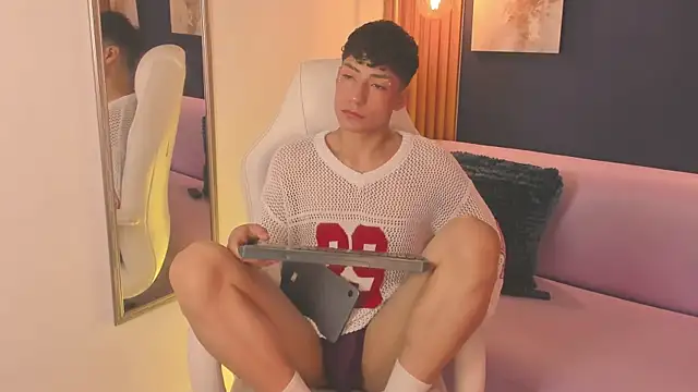 Webkamerová show Adann_Scott