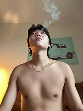 Show modela YourBadboy718 na web-kameri