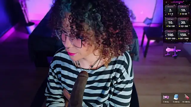 Chat XXX en directo de emmanakamura