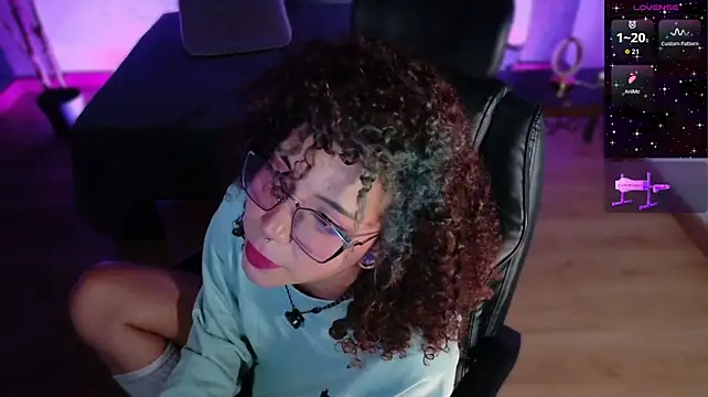 emmanakamura's Live XXX Chat