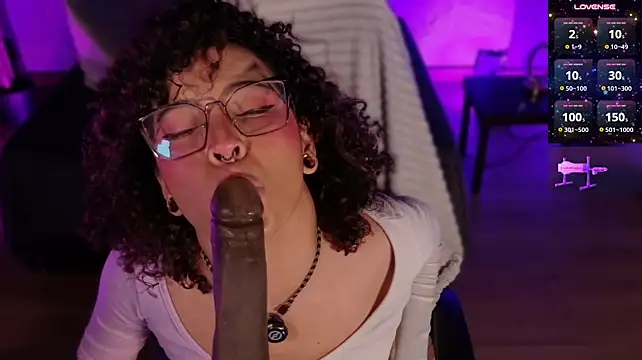 Živý XXX chat emmanakamura