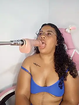 Webkamerová show Bigass_Curly02