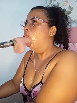 Show de Bigass_Curly02 na webcam