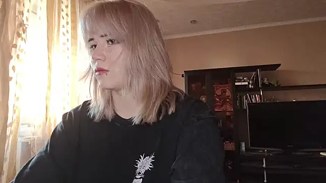 Онлайн чат XXX HelloKinki