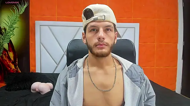 Czat XXX na żywo – CHRIS_GREY