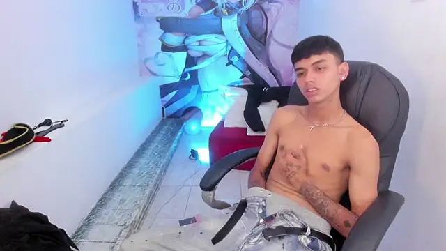Show modela Tyger_Boyy na web-kameri