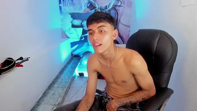 Tyger_Boyyn Webbikameraesitys